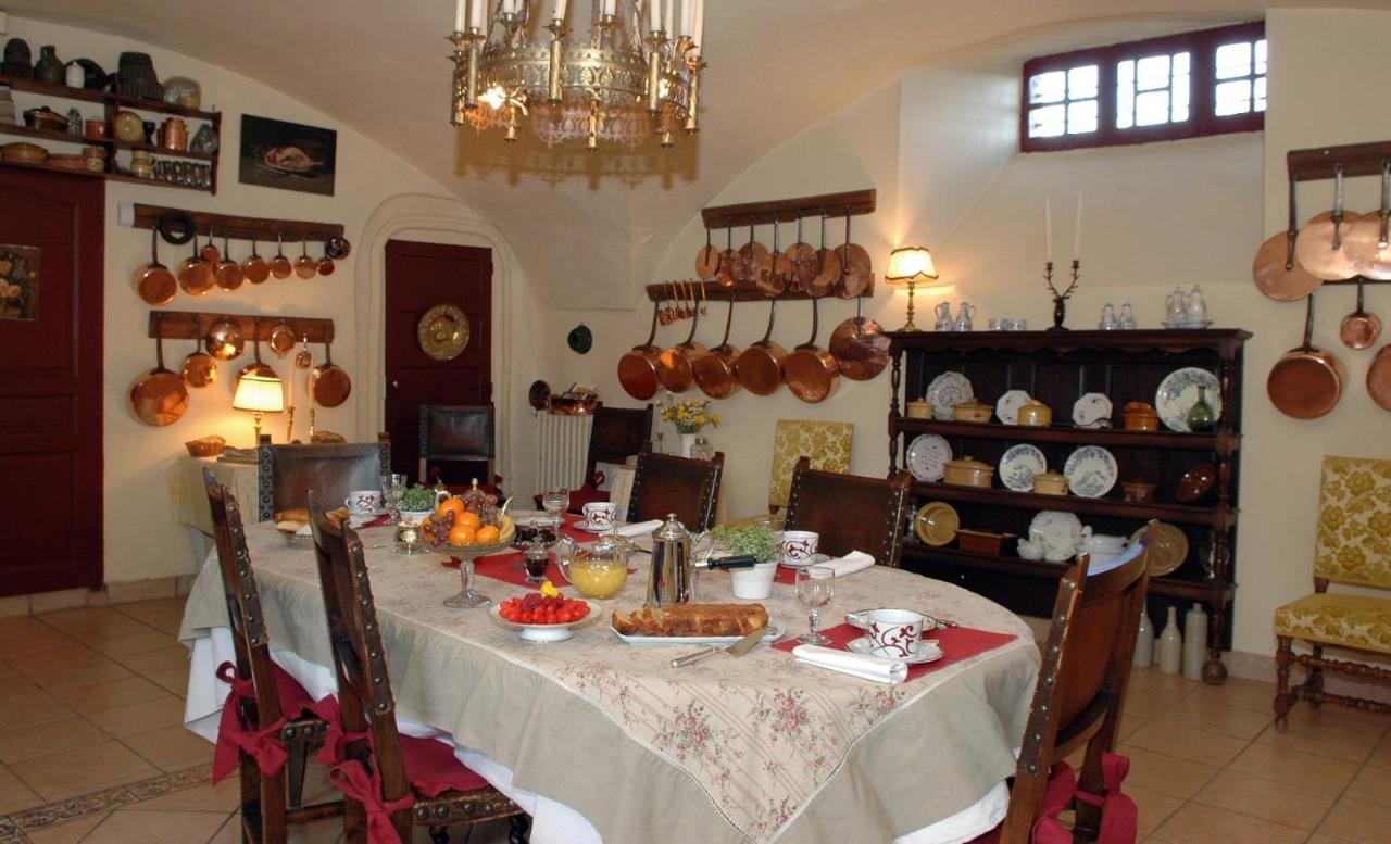 Chateau Royal De Saint-Saturnin Εστιατόριο φωτογραφία