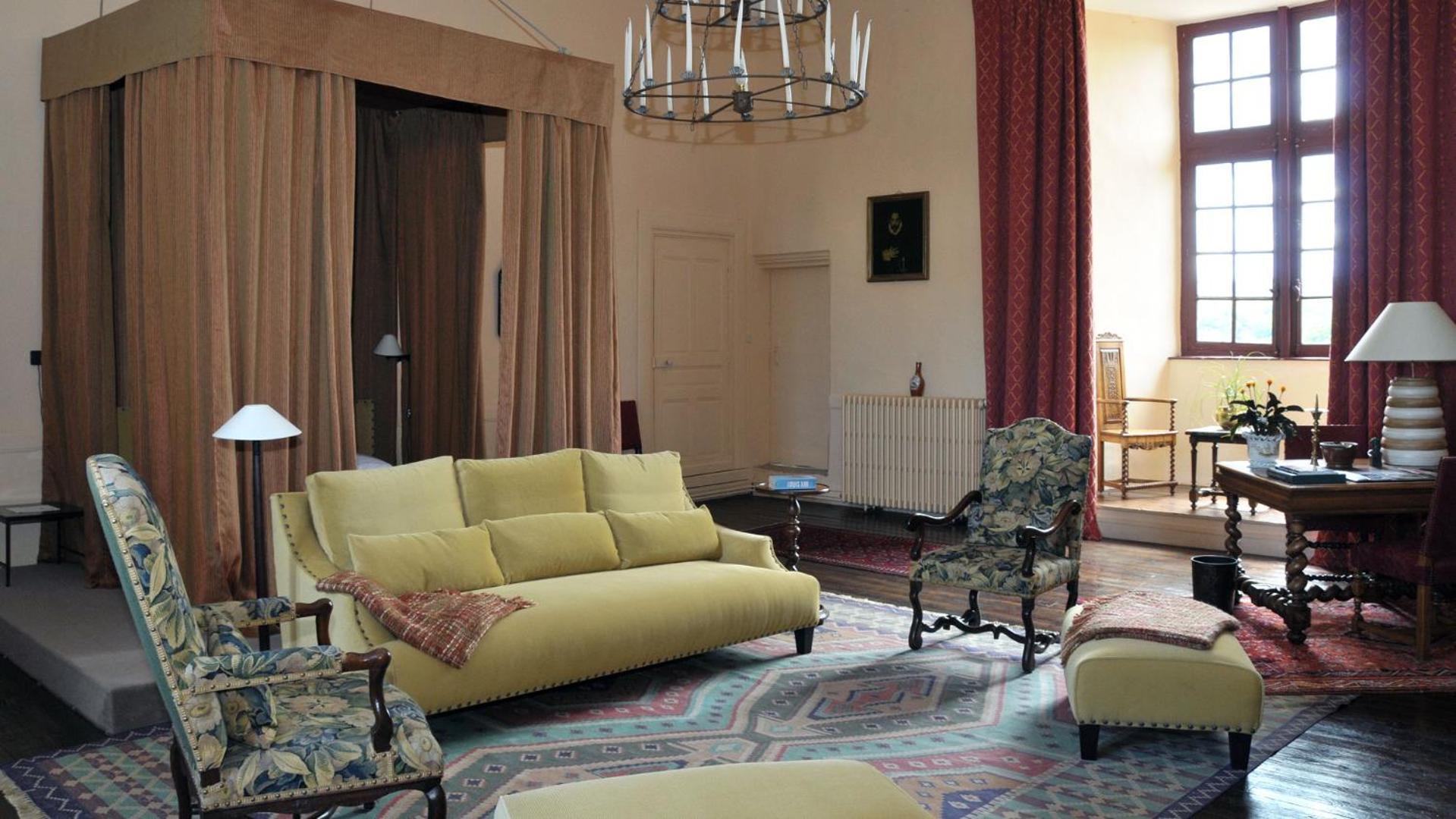 Chateau Royal De Saint-Saturnin Εξωτερικό φωτογραφία