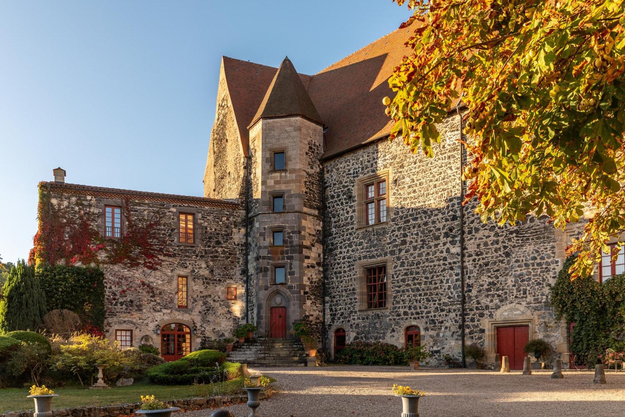 Chateau Royal De Saint-Saturnin Εξωτερικό φωτογραφία