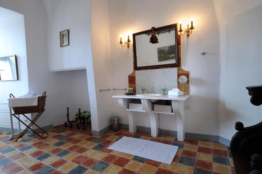 Chateau Royal De Saint-Saturnin Δωμάτιο φωτογραφία